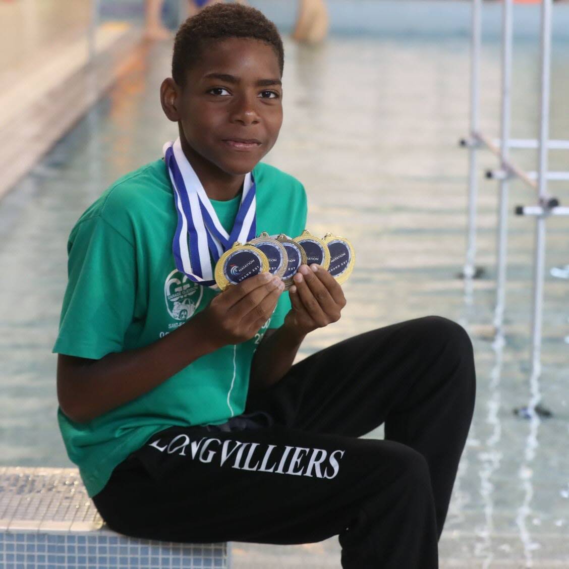 À 12 ans, Christophe Maleau traverse 40 kilomètres à la nage pour sa mère atteinte d’un cancer