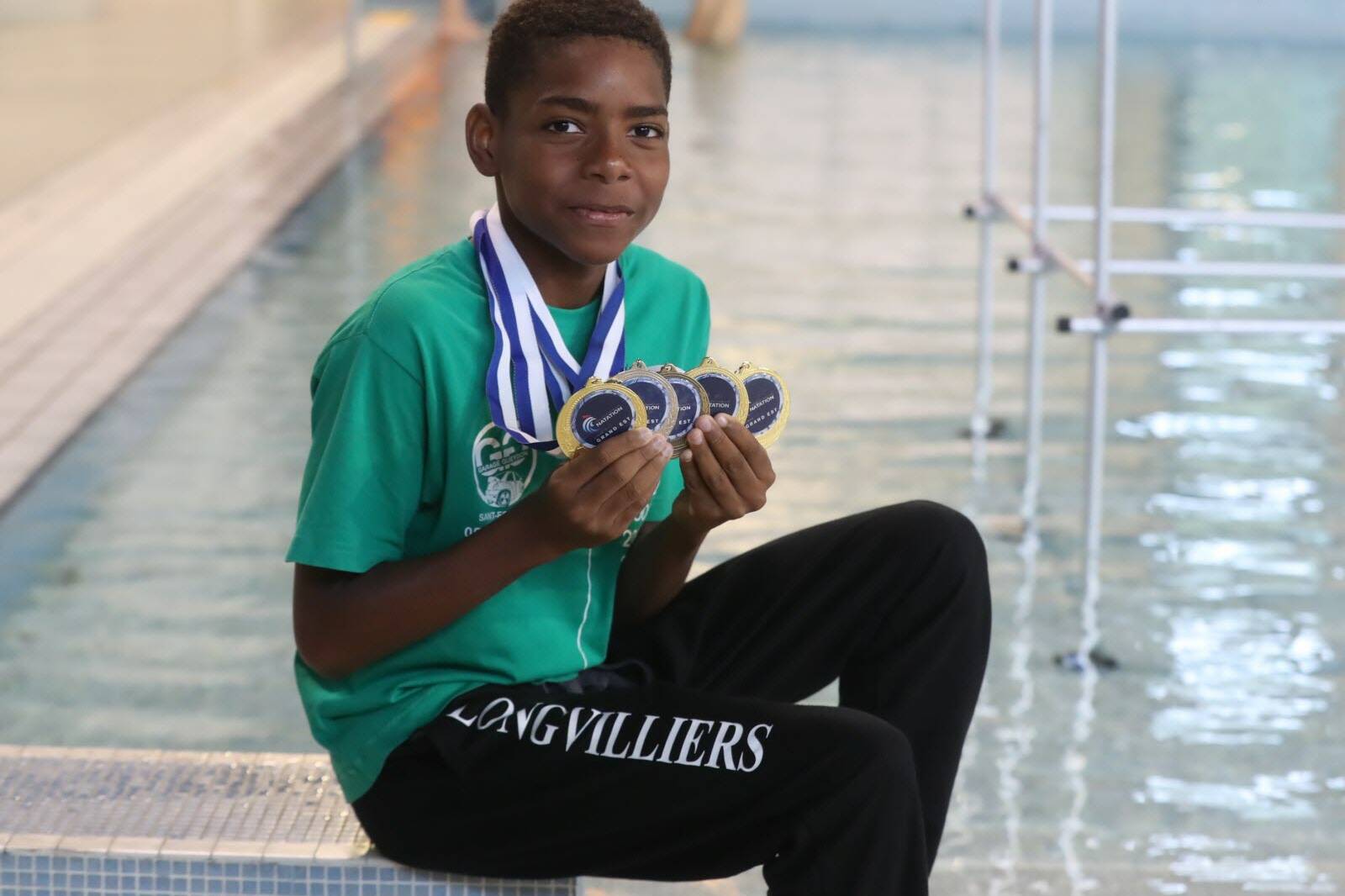 À 12 ans, Christophe Maleau traverse 40 kilomètres à la nage pour sa mère atteinte d’un cancer