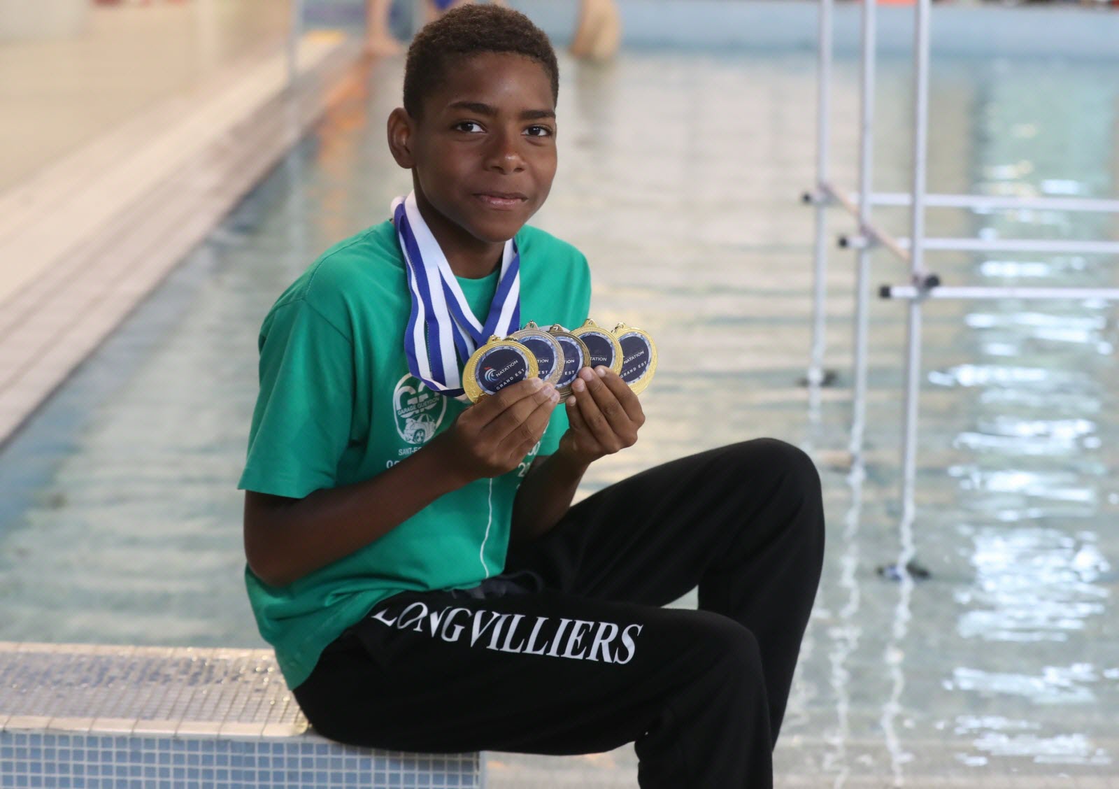 À 12 ans, Christophe Maleau traverse 40 kilomètres à la nage pour sa mère atteinte d’un cancer