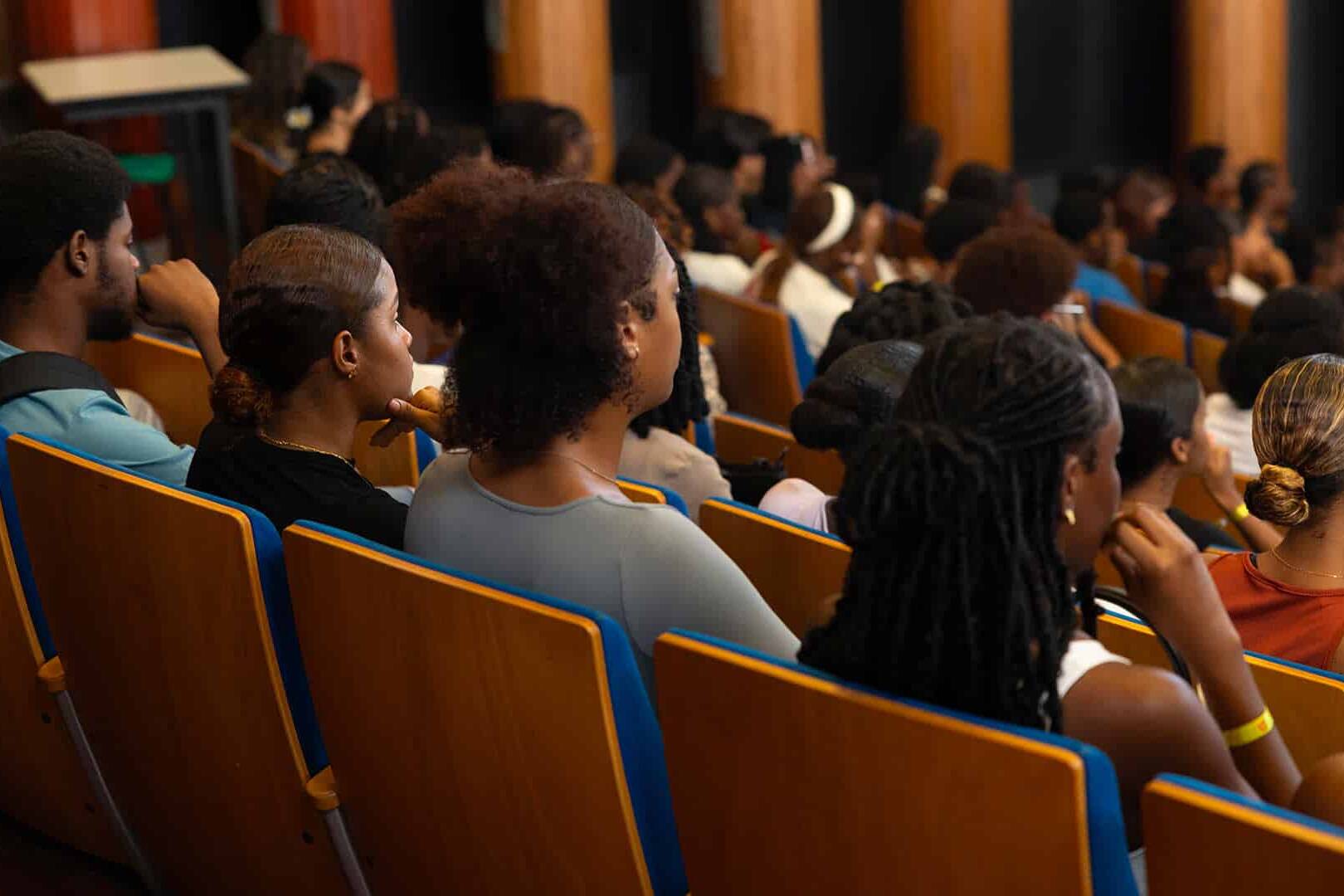 Guyane : une rentrée scolaire encore chaotique, les syndicats réclament un plan d’urgence