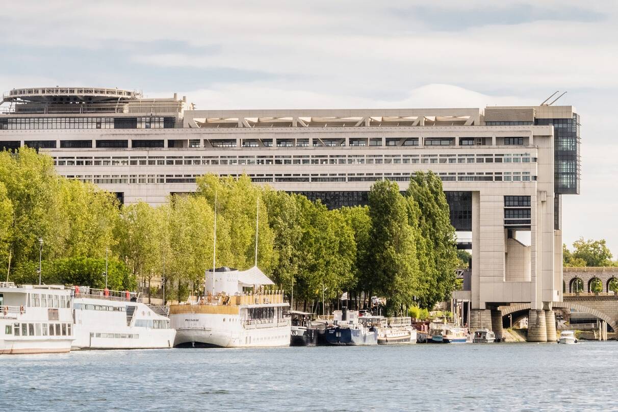 Nouvelle-Calédonie : l’État débloque la seconde tranche du prêt garanti malgré des réformes jugées insuffisantes
