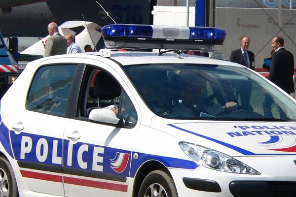 Agression au collège Belle-Étoile : un mineur violent placé sous contrôle judiciaire