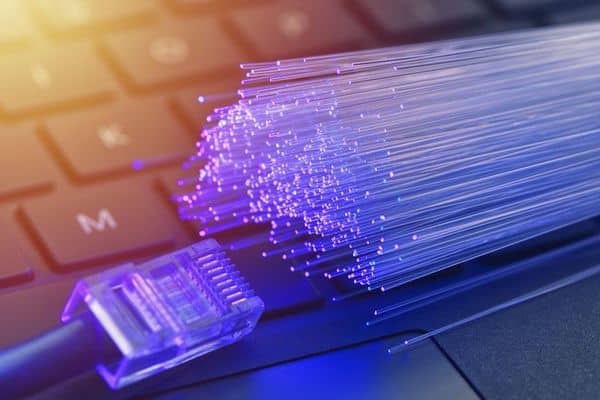 SFR Caraïbe confirme sa suprématie sur l’Internet fixe et mobile aux Antilles-Guyane