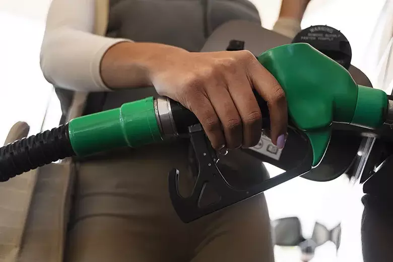 Carburants stables en octobre en Guyane, seul le gaz grimpe légèrement