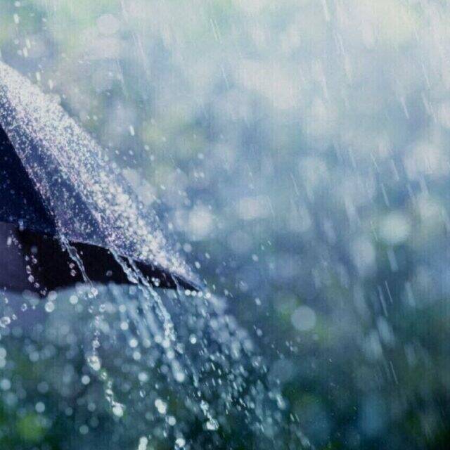 La Guadeloupe a été placée en vigilance orange mardi soir 23 septembre en raison du passage de l’onde tropicale active n°28. Météo France alerte sur des pluies soutenues et des orages pouvant encore toucher l’archipel, malgré une amélioration progressive attendue dans la nuit.