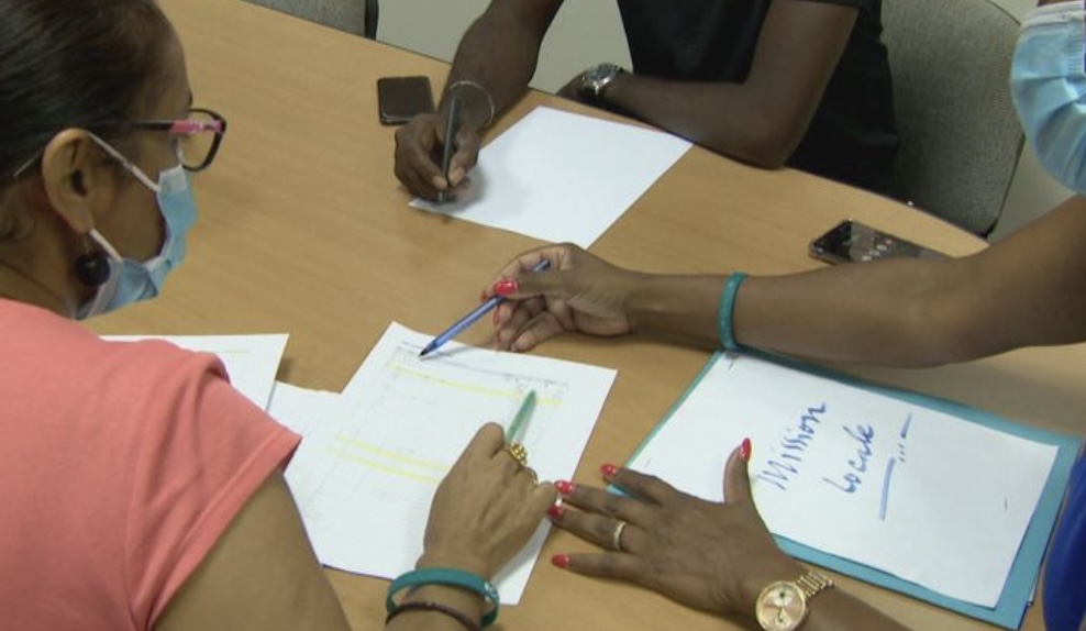Missions locales : l’État fixe un nouveau cap pour l’insertion des jeunes, y compris dans les Outre-mer