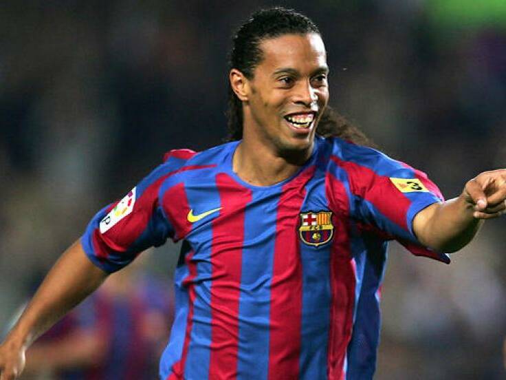 Ronaldinho en Martinique : le “Magicien” attendu au Stade Pierre-Aliker