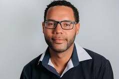 BabyPoum : la startup guadeloupéenne qui transforme les souvenirs familiaux en trésors numériques