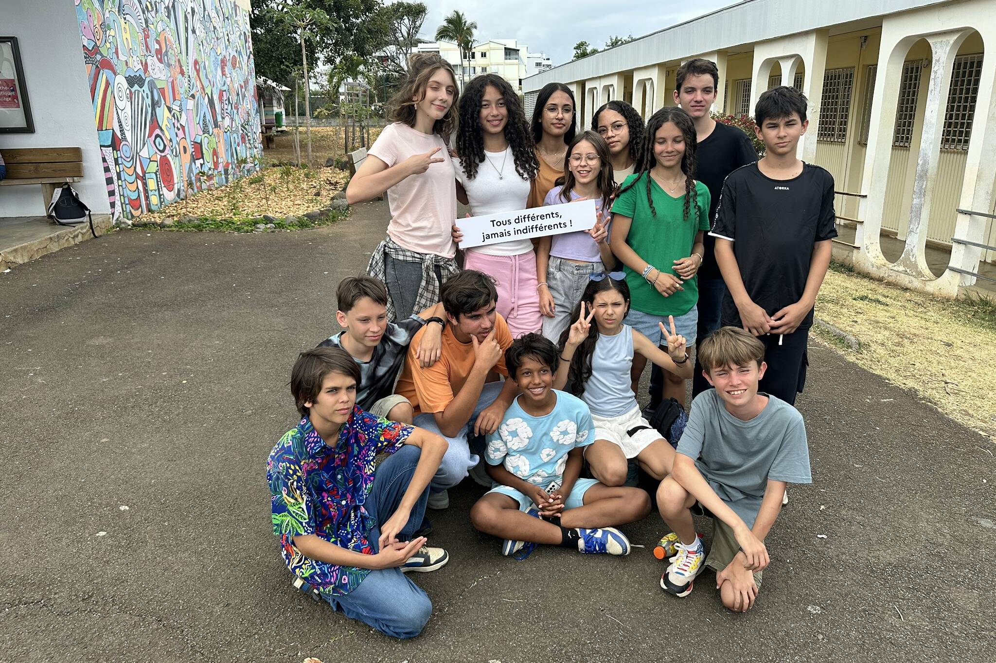 Des élèves de La Réunion récompensés à l’Élysée pour leur clip contre le harcèlement scolaire