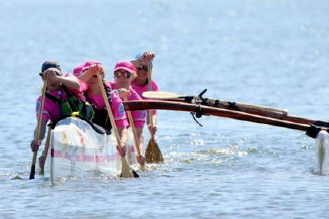 En Polynésie, les Amazones Pacific rament contre le cancer