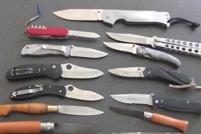 Armes blanches : les couteaux « zombies » et coups de poing américain désormais interdits