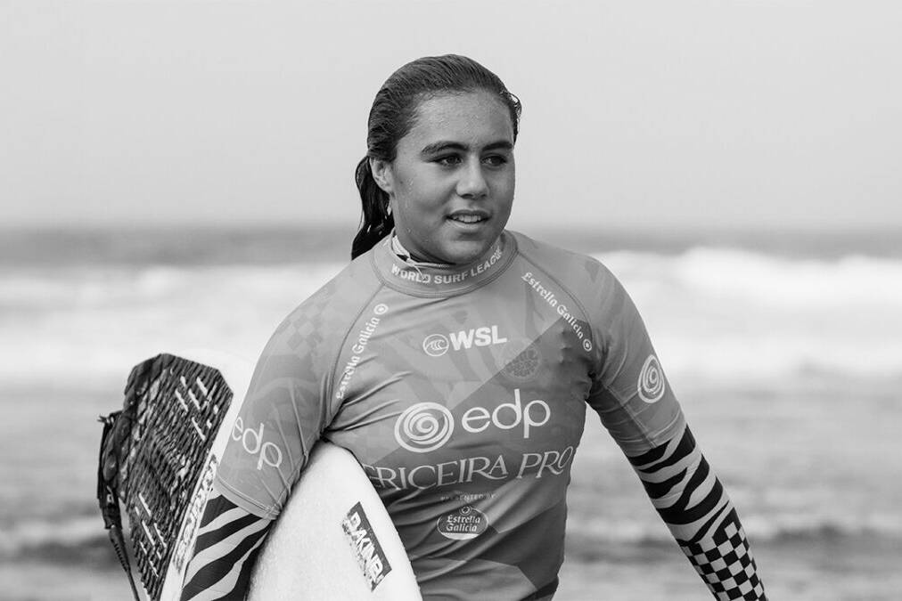 Tya Zebrowski, la jeune prodige du surf polynésien, fait une pause pour raison de santé