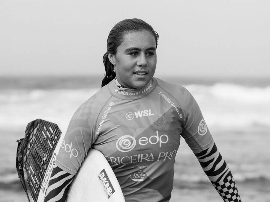 Tya Zebrowski, la jeune prodige du surf polynésien, fait une pause pour raison de santé