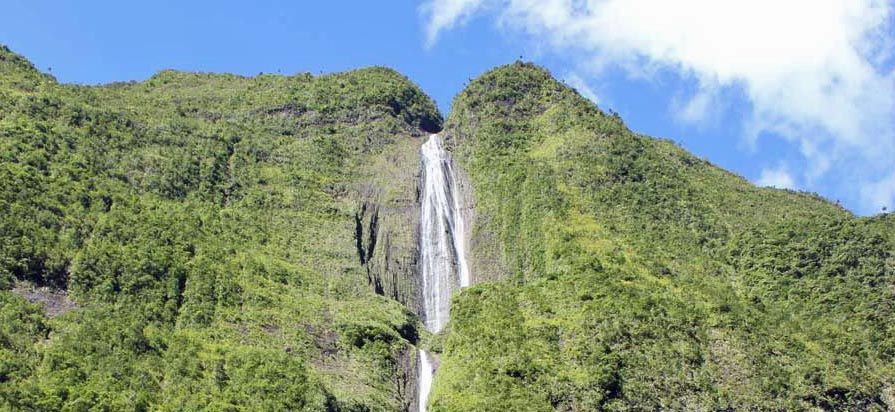 Salazie : une canyoniste survit à une chute de 110 mètres à la Cascade Blanche