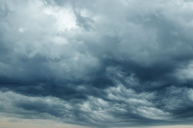 La Guadeloupe maintenue en vigilance jaune face à l’onde tropicale n°30