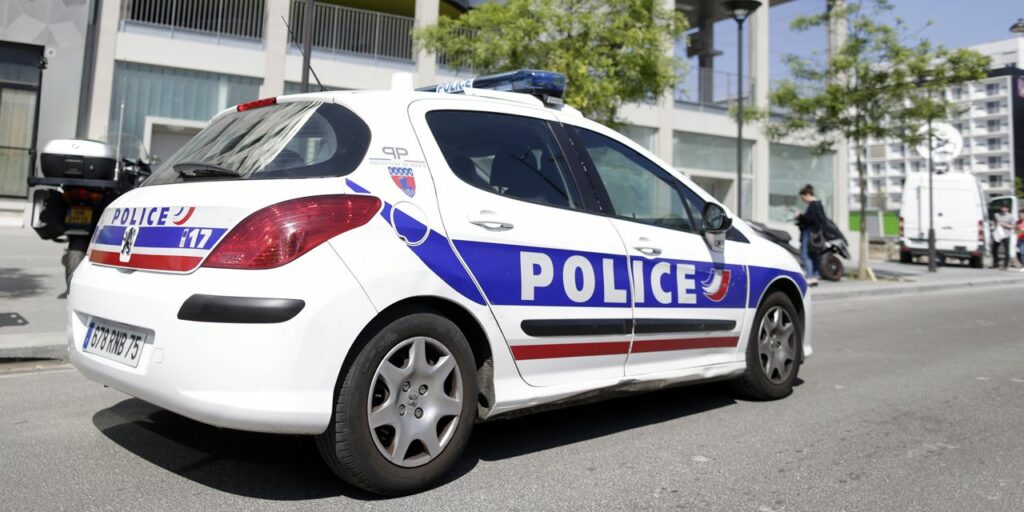 Guadeloupe : un grand-père braque un supermarché pour aller en prison retrouver son petit-fils