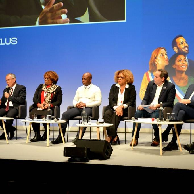 Au Congrès des maires, les élus d’Outre-mer rappellent à Paris que la République ne peut plus détourner le regard