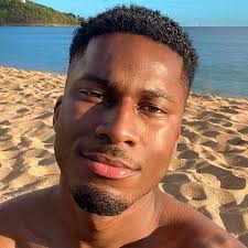 Le Guyanais Erwann Bonheur, jeune prodige du marketing repéré par Forbes