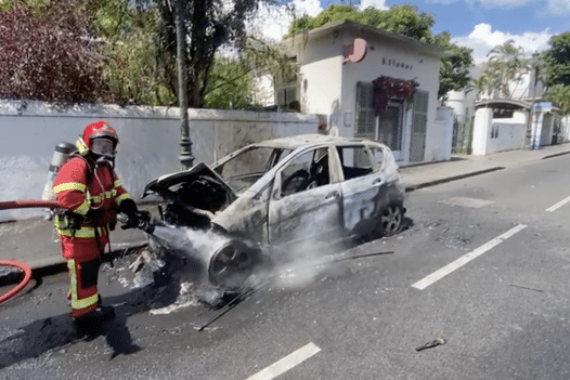 Incendie à Petit-Canal : un garage touché, des victimes prises en charge et l’importance de la vigilance rappelée