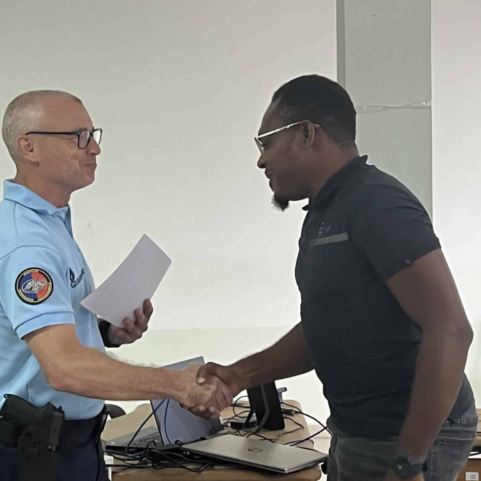 Sécurité scolaire en Guadeloupe : des chefs d’établissement formés par le rectorat et la gendarmerie