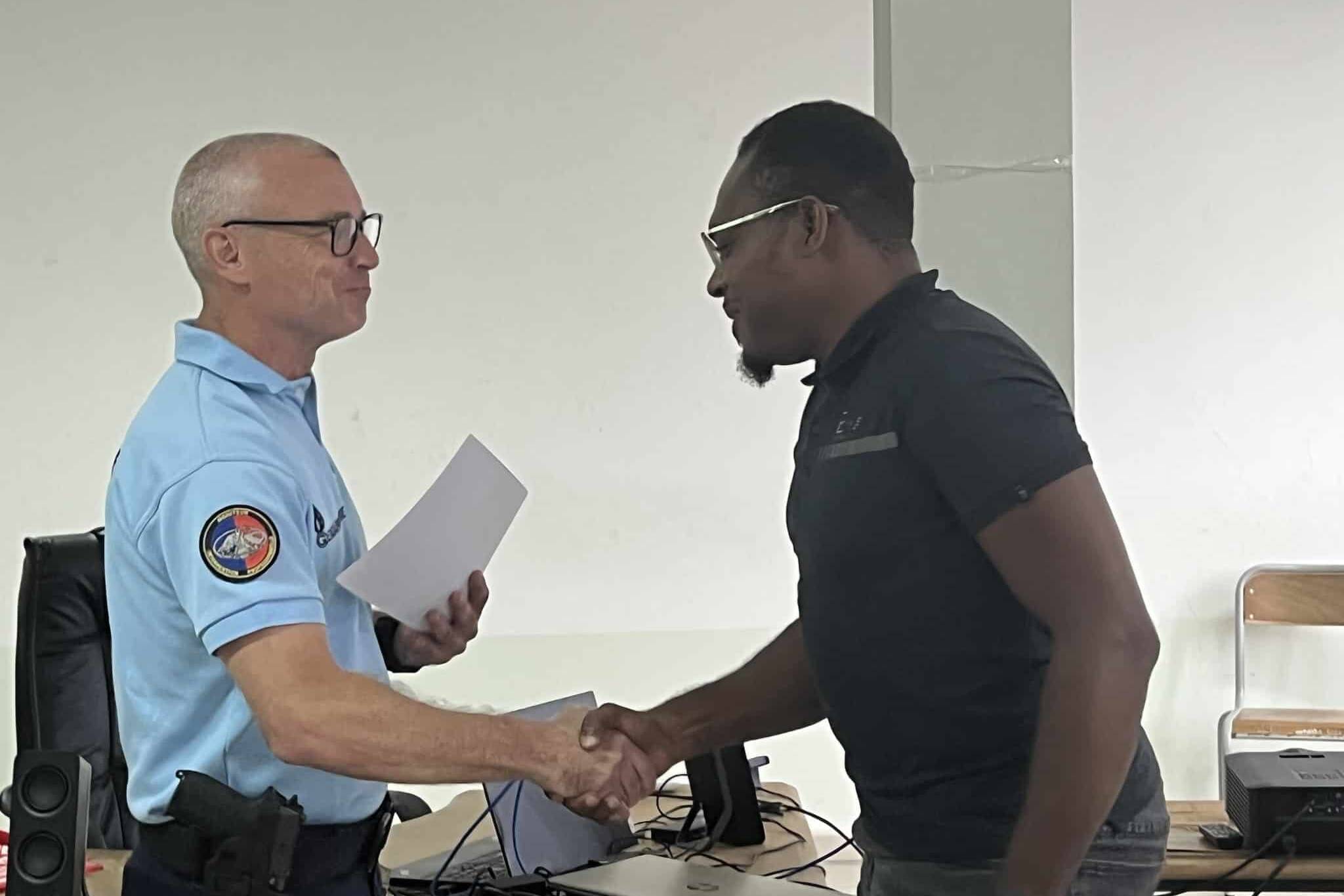 Sécurité scolaire en Guadeloupe : des chefs d’établissement formés par le rectorat et la gendarmerie