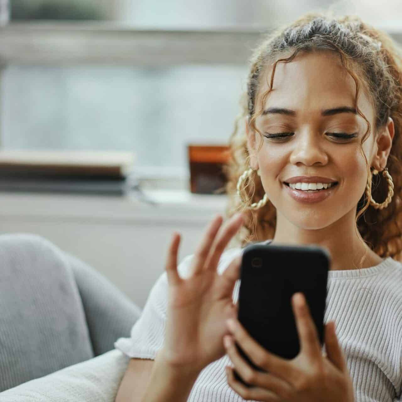 Guadeloupe : la CCI lance la première école des influenceurs caribéens