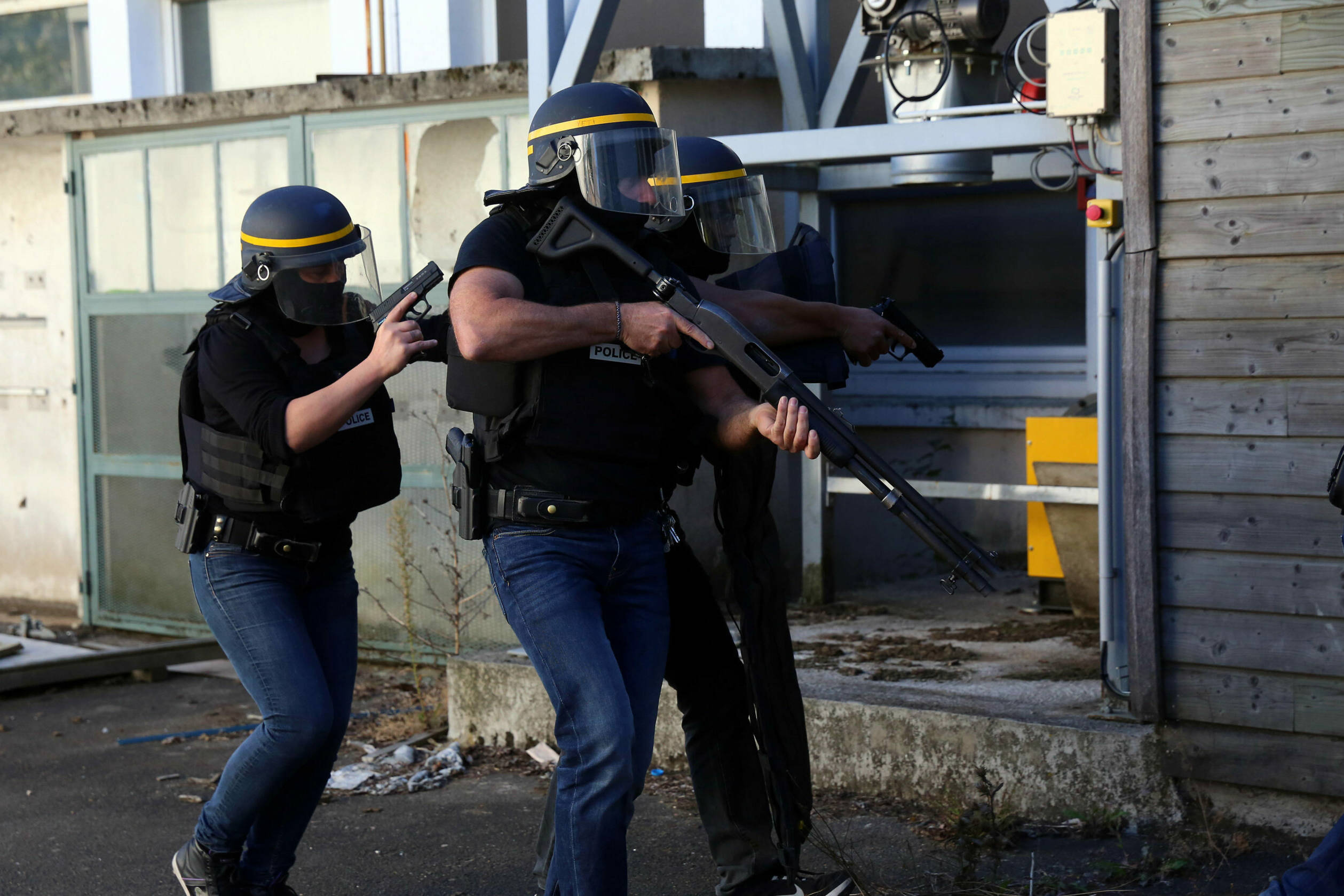 Course-poursuite aux Abymes : la BAC met la main sur une arme de poing