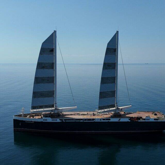 Saint-Pierre-et-Miquelon : les homards à la conquête de l’Europe grâce au plus grand cargo à voiles du monde