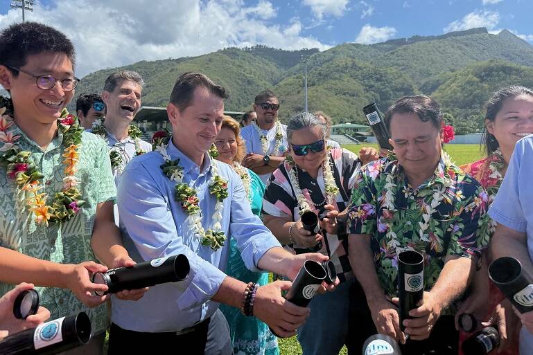 Polynésie française : à Paea, la lutte anti-moustiques passe à la vitesse supérieure avec le lâcher de moustiques stériles