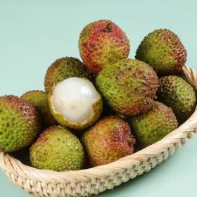 À La Réunion, le letchi vert séduit les consommateurs malgré un prix élevé