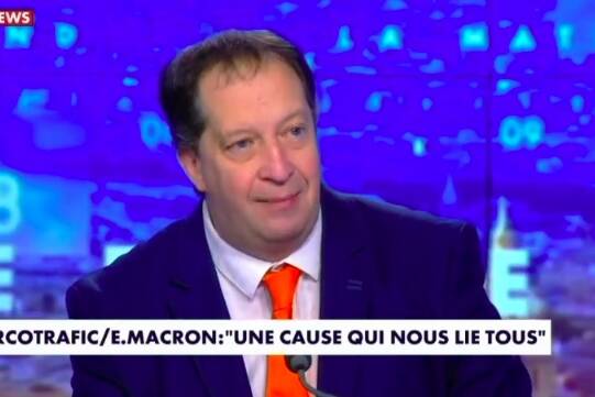 Michel Taube recadre Emmanuel Macron : « Qu’il s’occupe du narcotrafic dans les Antilles avant de donner des leçons aux États-Unis »