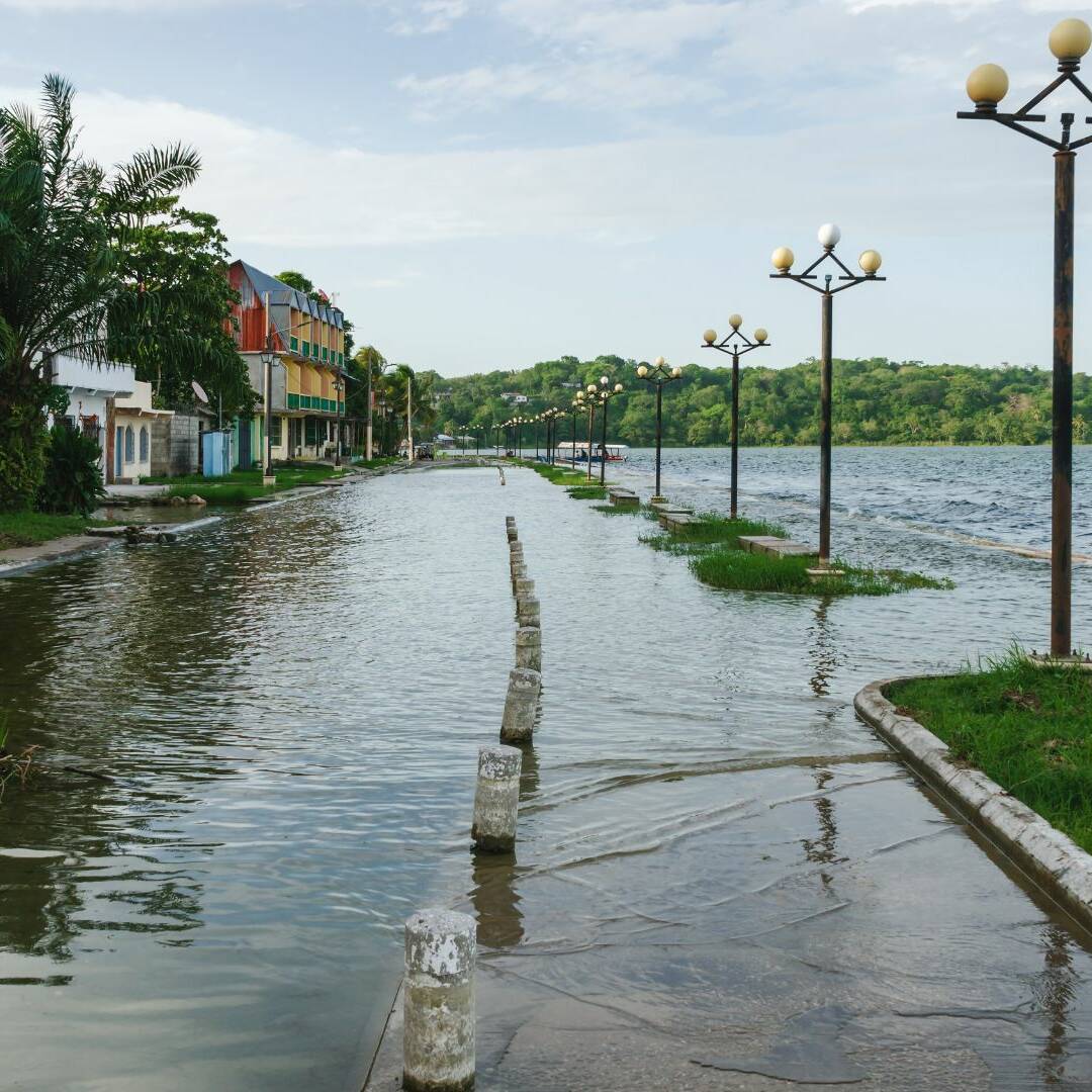 Outre-mer face à la montée des eaux : des maires déjà contraints d’anticiper des déplacements