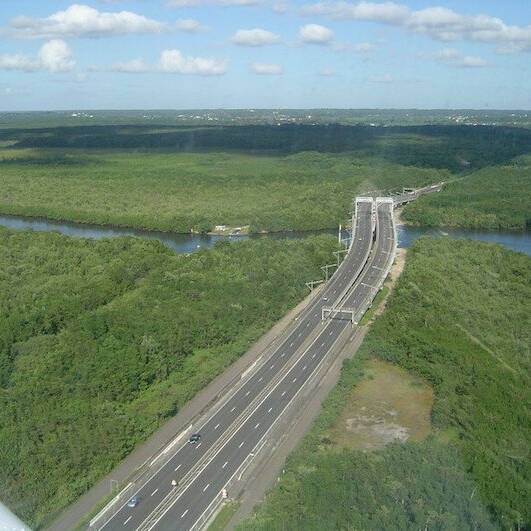 Carambolage sur la route de l’Alliance à Baie Mahault, une blessée et des bouchons au petit matin