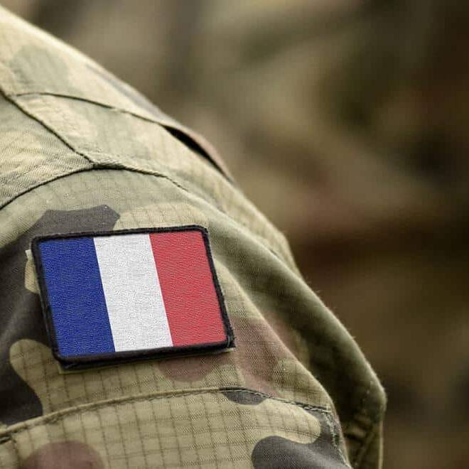 Service militaire volontaire, retour sous l'uniforme et doutes en Guadeloupe