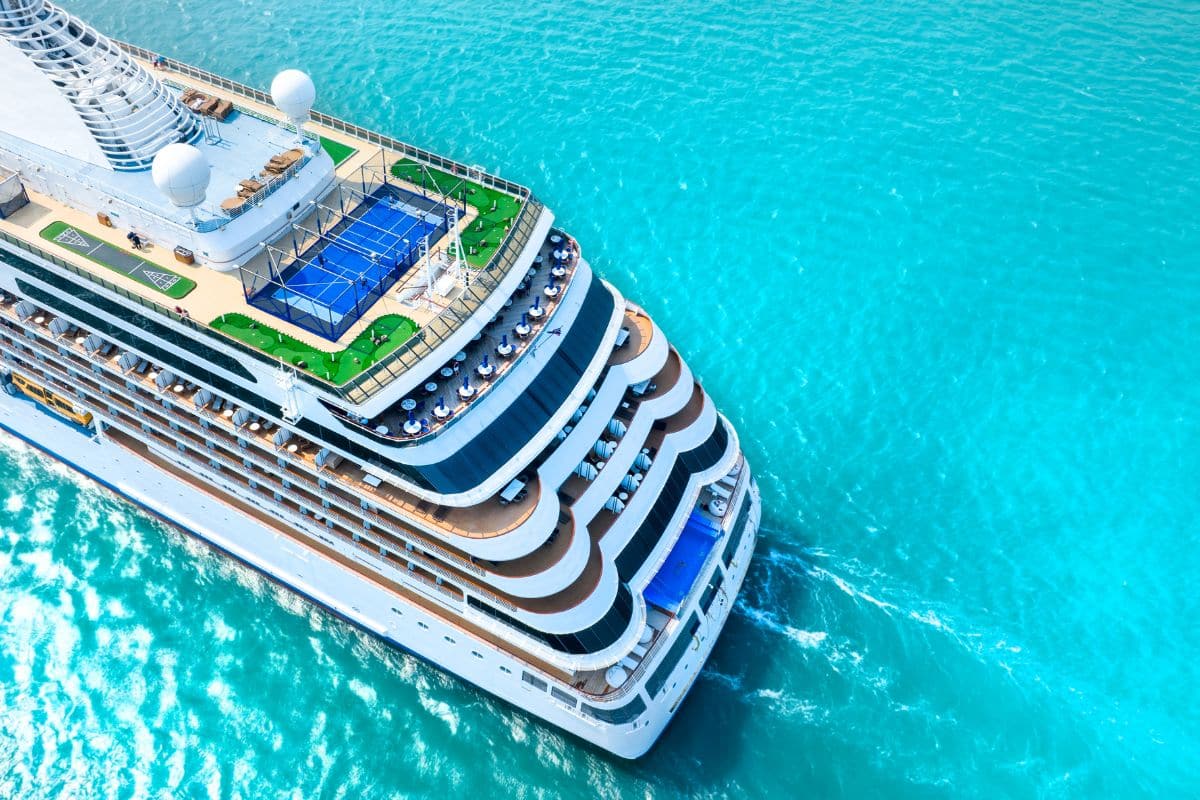 Croisières : la Guadeloupe s’annonce comme une escale phare de la saison 2025-2026