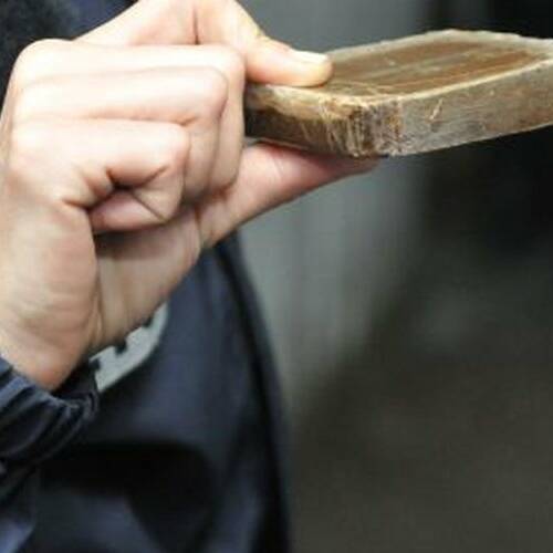 Fort-de-France : deux hommes condamnés après la découverte de cannabis dans leur voiture