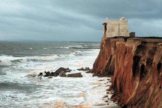 Wallis et Futuna : à Halalo, la mer grignote le village sous les yeux des habitants