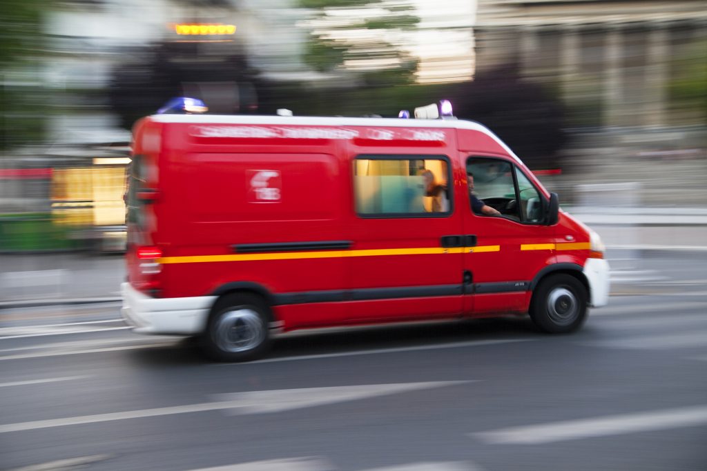 Sainte Anne, un homme et un bébé grièvement blessés par arme à feu, enquête en cours