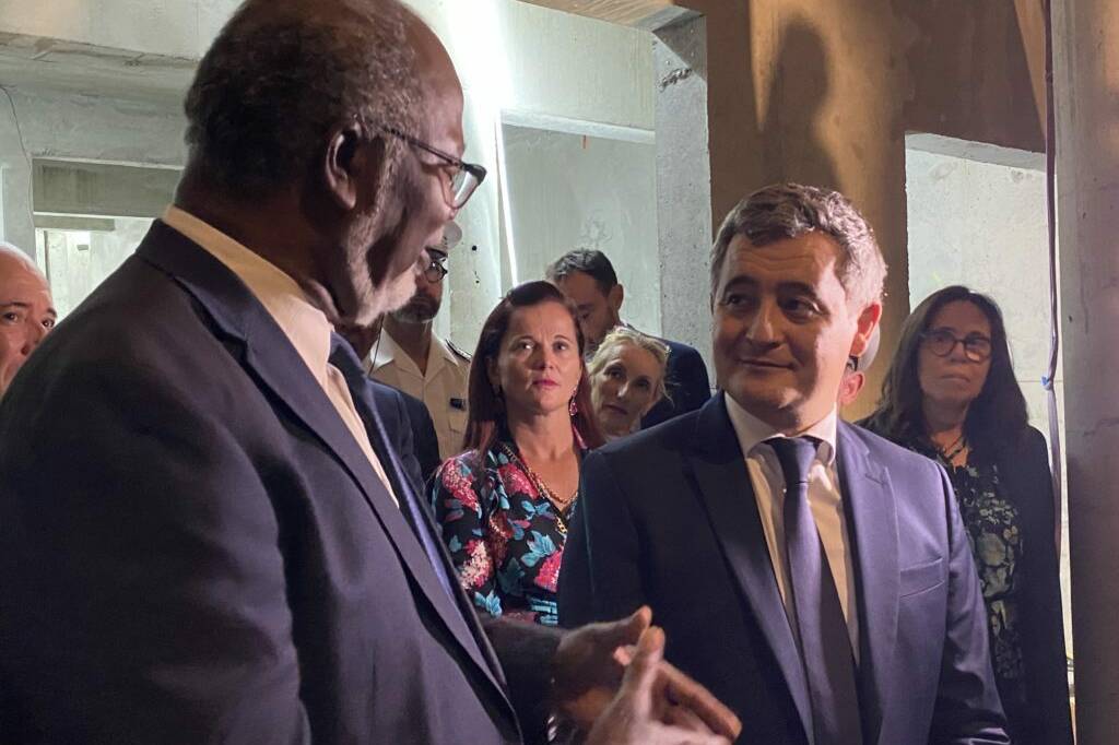 Saint-Martin : Gérald Darmanin acte un tribunal autonome et une future prison pour renforcer la souveraineté judiciaire locale