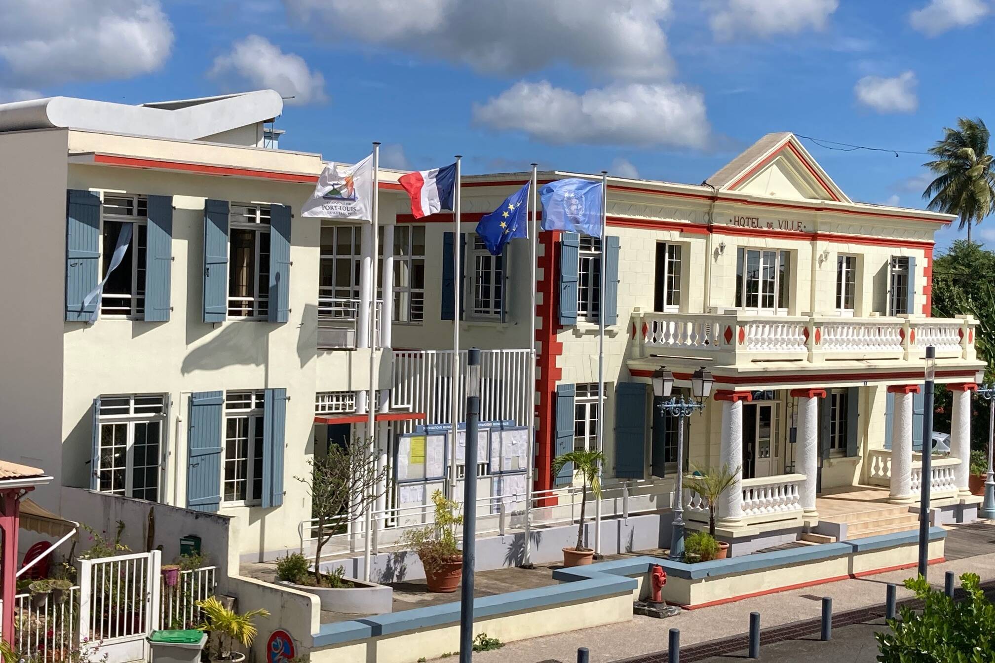 Port-Louis privée d’eau : le maire met en cause la gestion et la crédibilité du SMGEAG