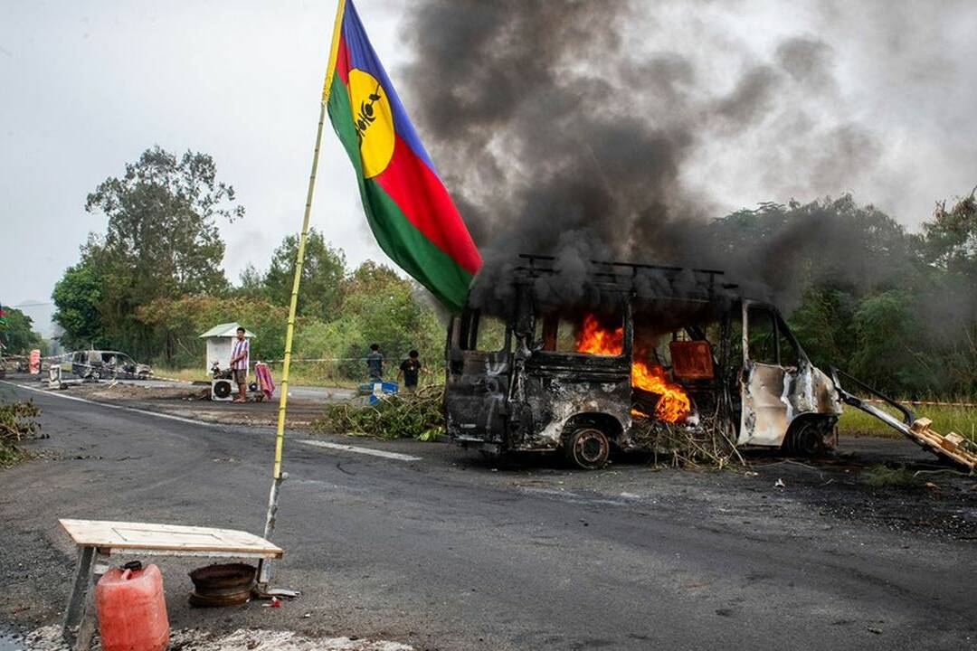 Émeutes de 2024 en Nouvelle-Calédonie : l’État condamné, une facture lourde pour le contribuable