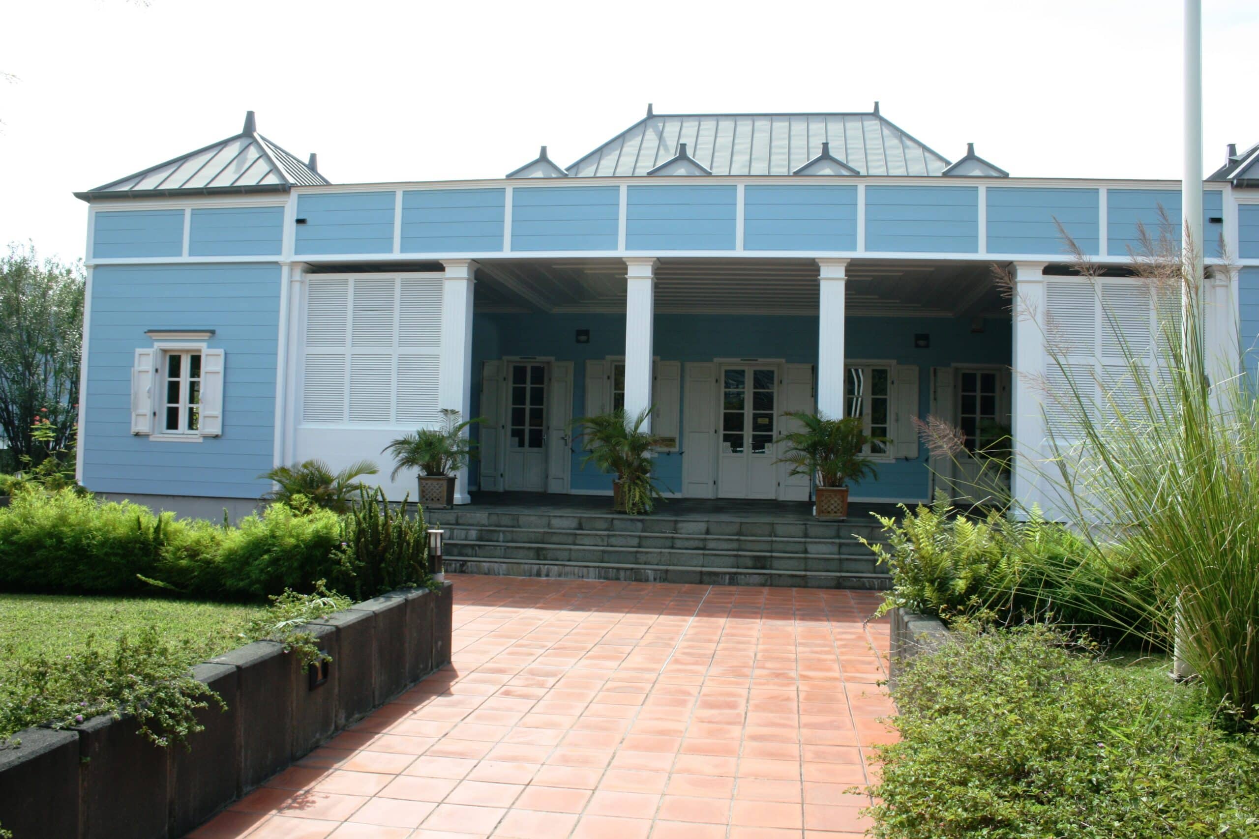 Couvre-feu pour les mineurs à L’Étang-Salé : la justice administratif suspend l’arrêté municipal