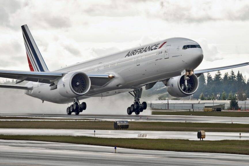 Intempéries à La Réunion : un vol Air France dérouté vers Maurice après une longue attente en vol