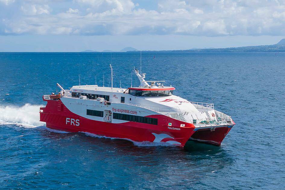 Passagers de L’Express des îles débarqués après la découverte de recharges de gaz interdites