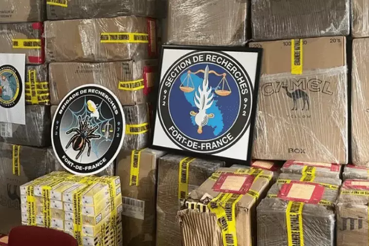 Martinique : 434 000 cigarettes de contrebande saisies, l’État frappe un trafic venu de la Dominique