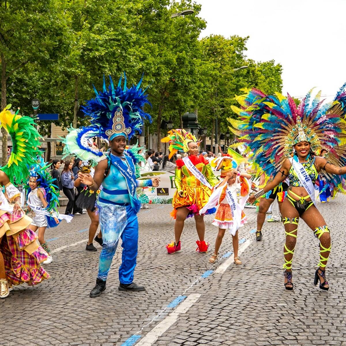Carnaval 2026 en Guadeloupe, à Basse Terre les couturiers tiennent la cadence dans l’ombre
