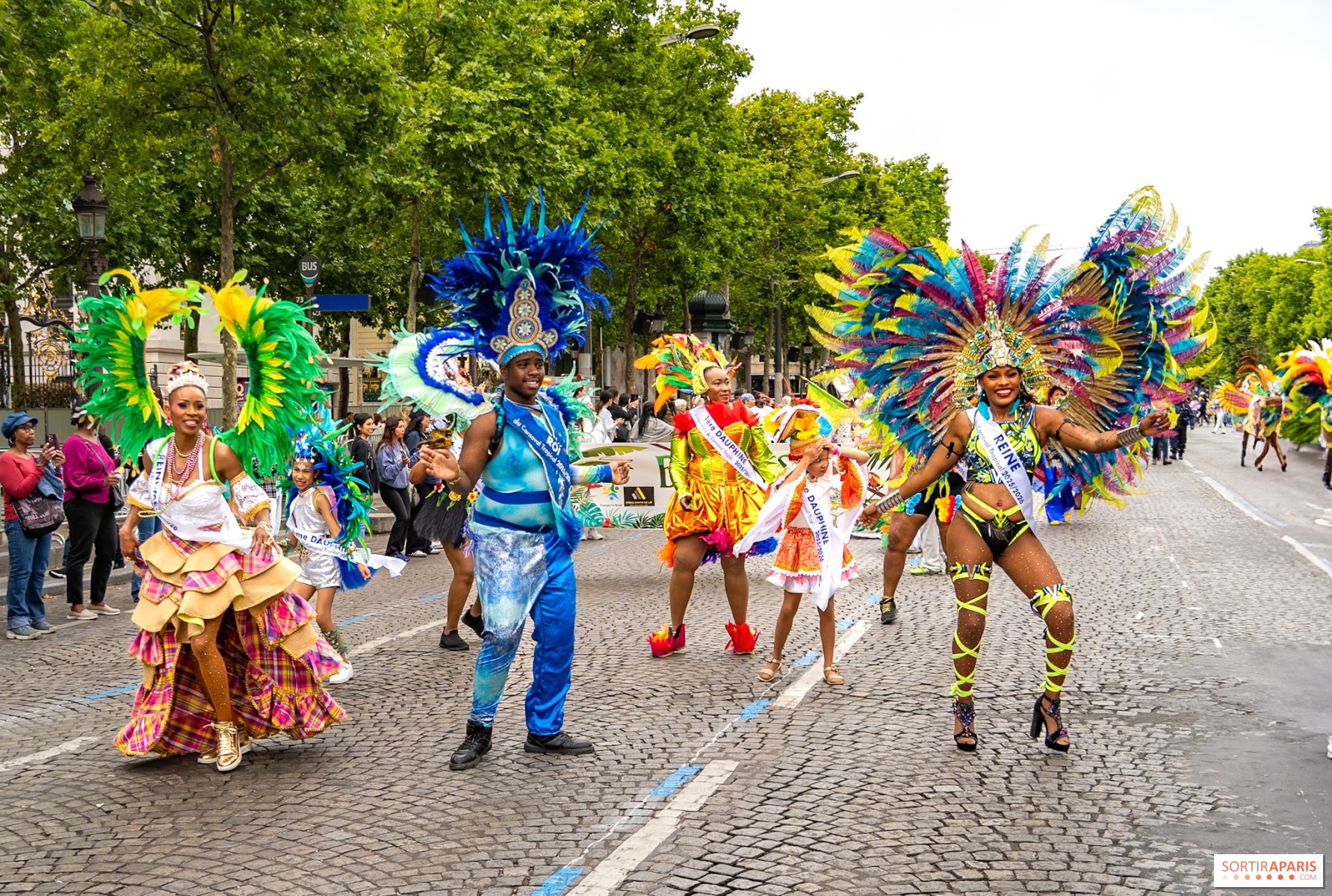 Carnaval 2026 en Guadeloupe, à Basse Terre les couturiers tiennent la cadence dans l’ombre