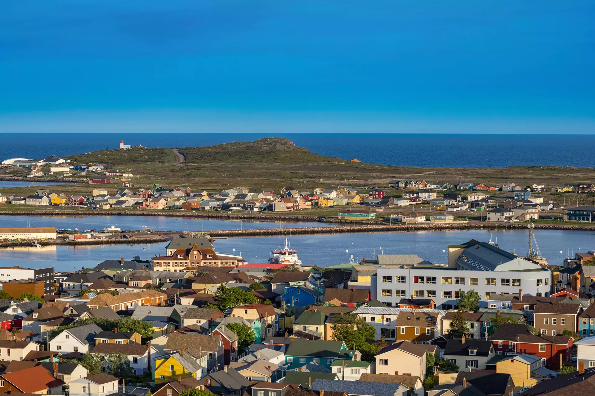 Démographie : des naissances en progression, mais une population toujours en recul