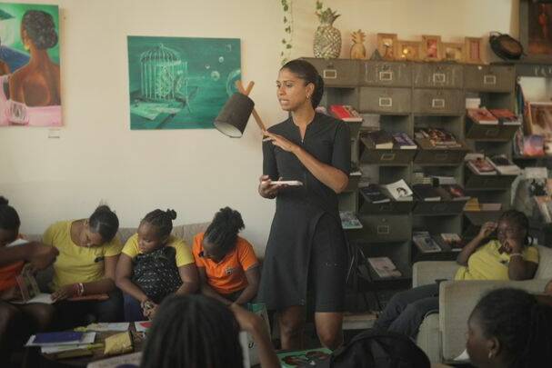 Avec « Ésansyèl », Ysaora Thibus mise sur l’excellence et la responsabilité pour révéler les talents guadeloupéens