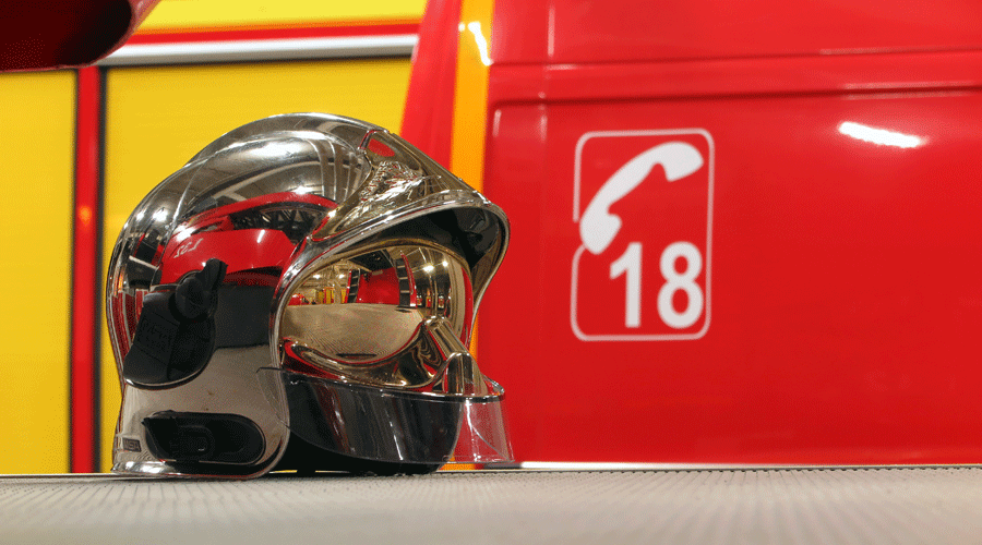 La Réunion : un pompier attaqué au couteau, quand la violence frappe ceux qui protègent